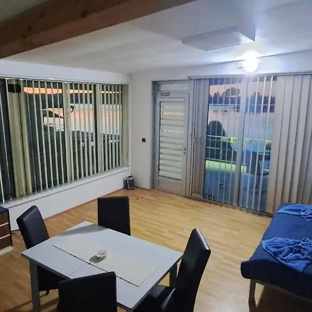 Apartment Sobe I 